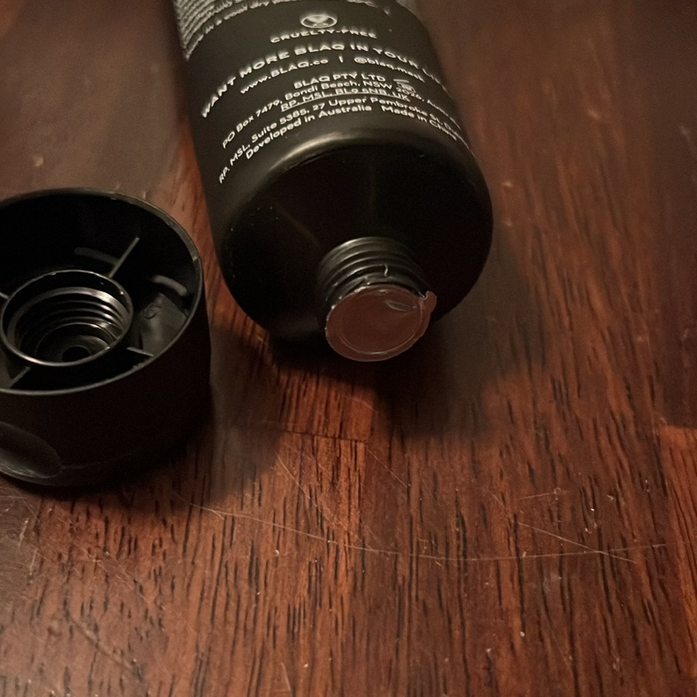 NEW BLAQ Whitening Toothpaste - Picture 3 of 3